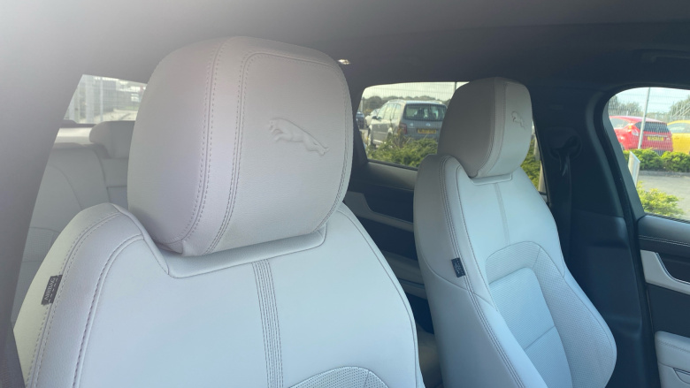 Jaguar F-Pace 2.0 D200 R-Dynamic Black 5dr Auto AWD Diesel Estate